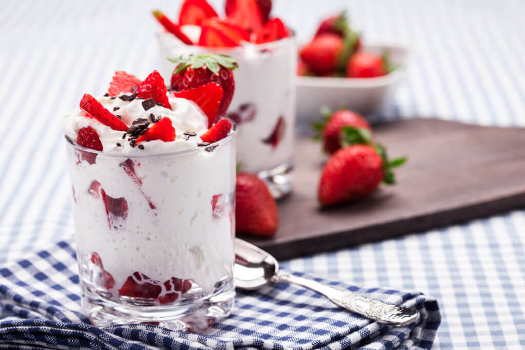 sundae-with-strawberries-1024x683.jpg